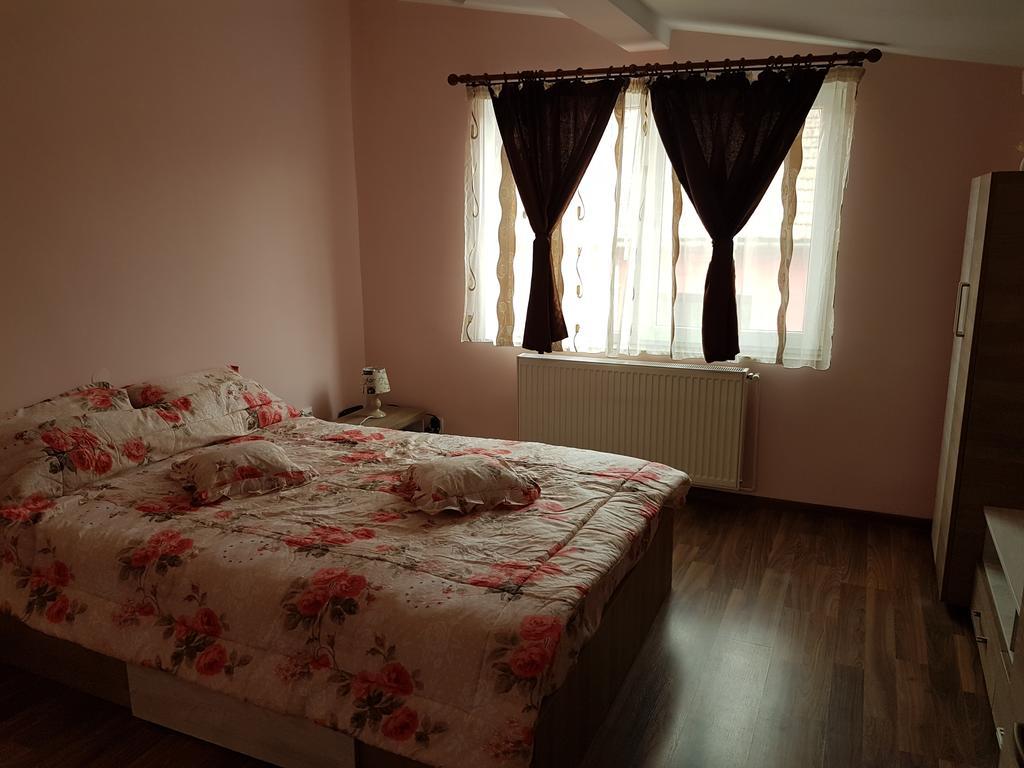 Apartamento Amma Braşov Exterior foto